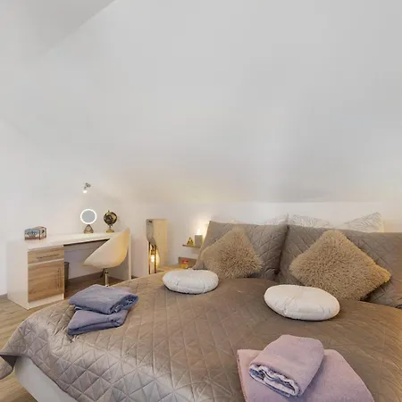 Fewo-sommer-seeling Apartment Lohra
